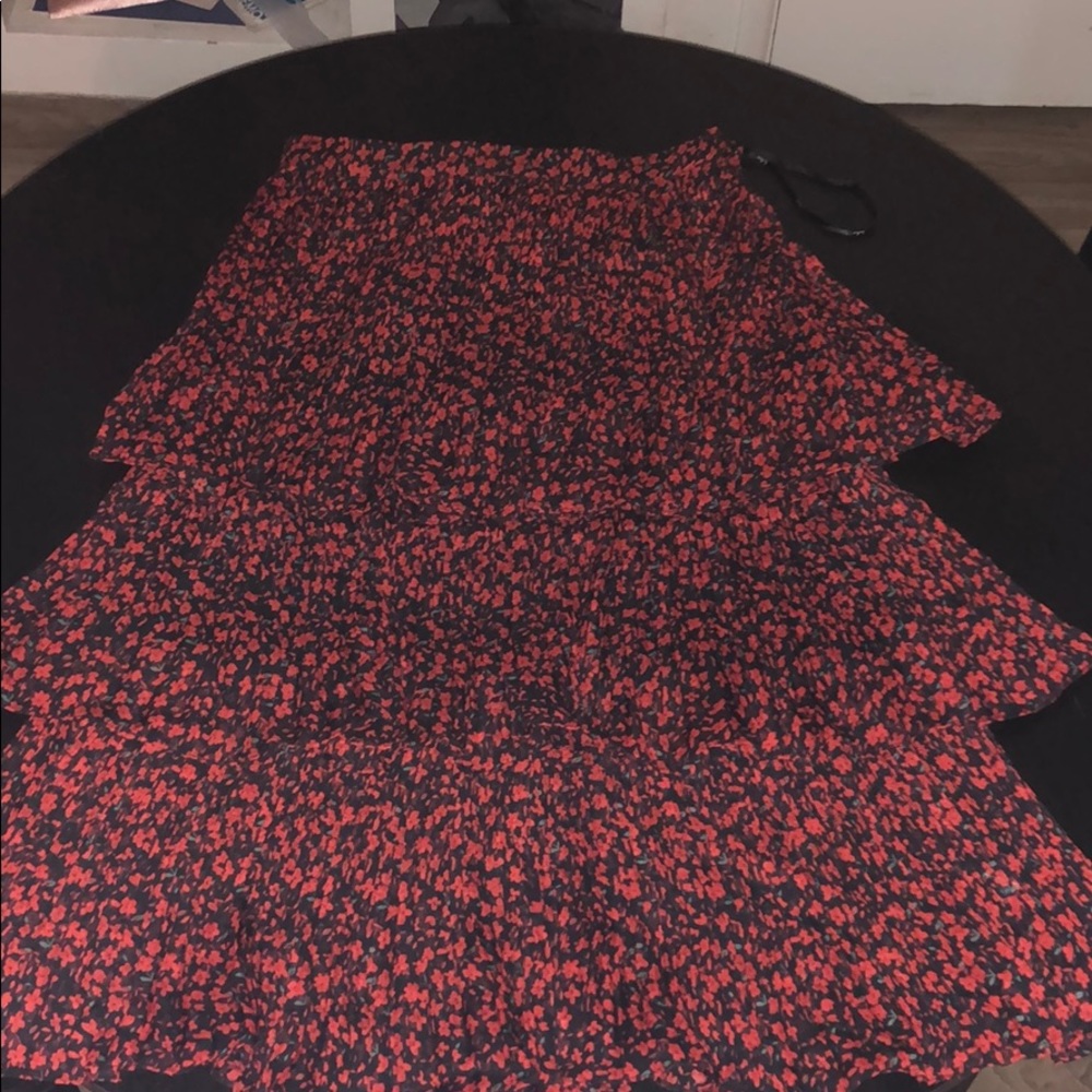 Multi-tiered floral Lulus skirt